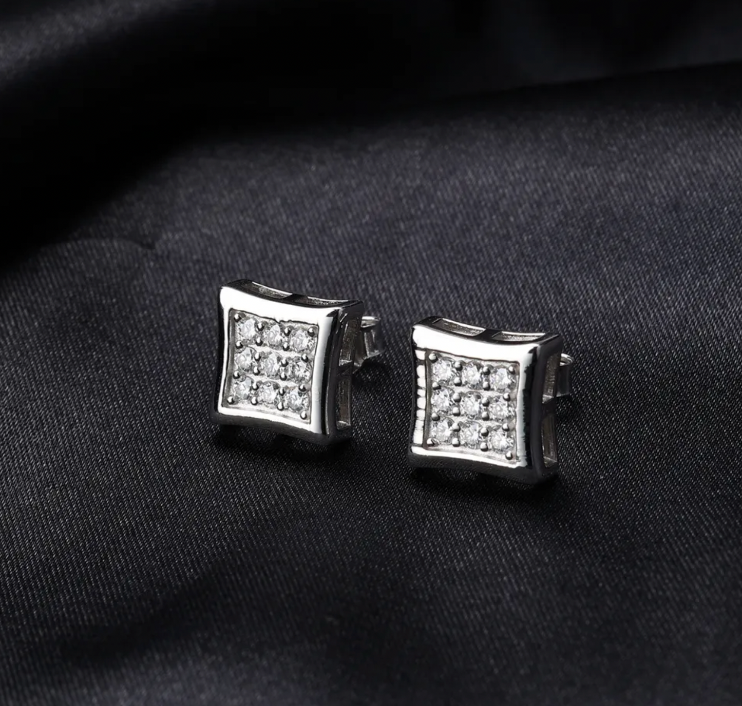 SQUARE STUD EARRINGS