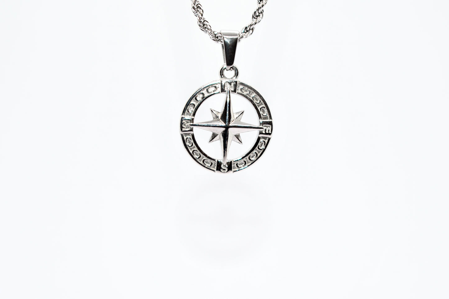 SILVER TWIST CHAIN WITH COMPASS PENDANT