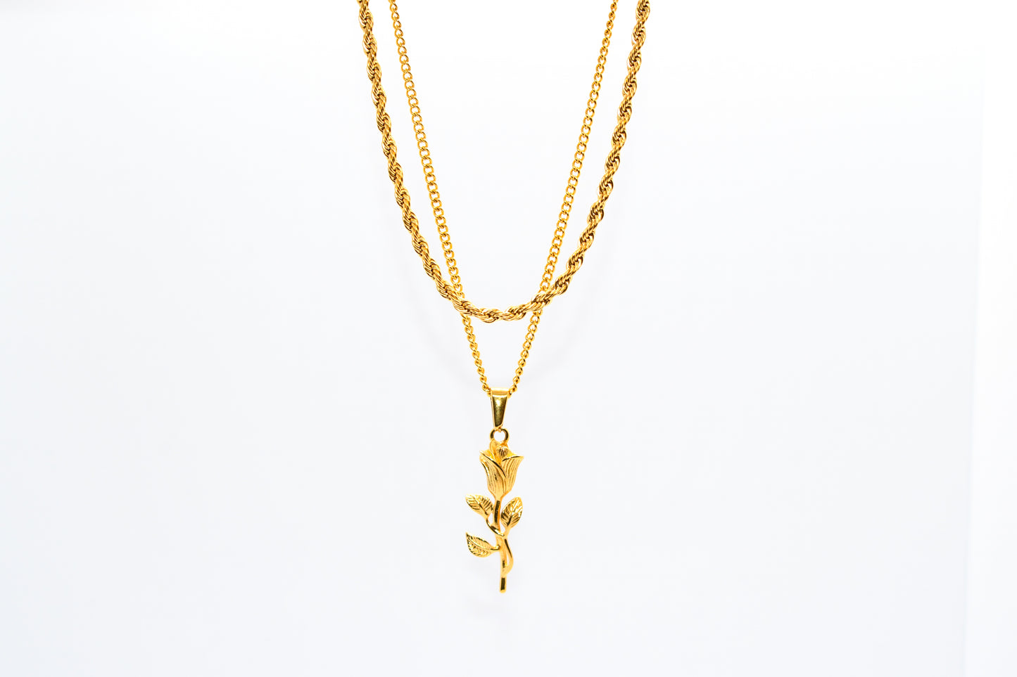 GOLD LAYERED ROSE NECKLACE
