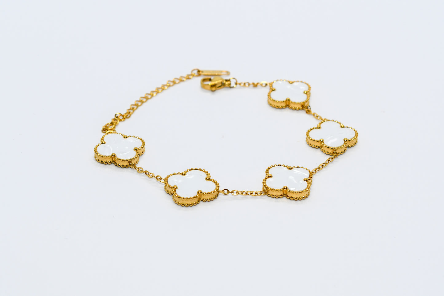 WHITE CLOVER BRACELET