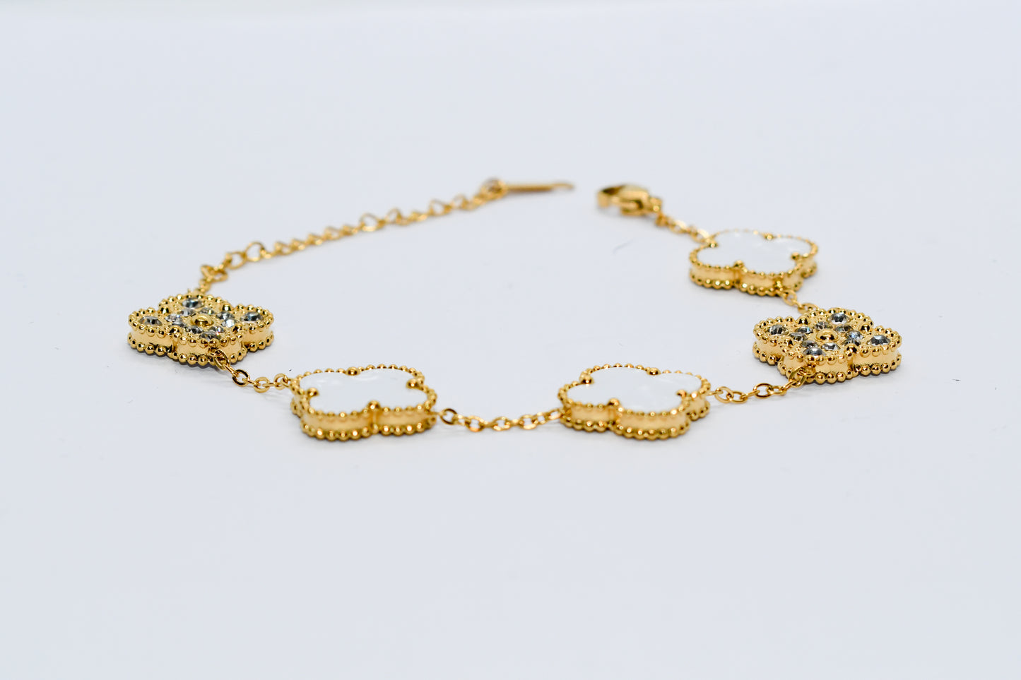 WHITE CLOVER BRACELET