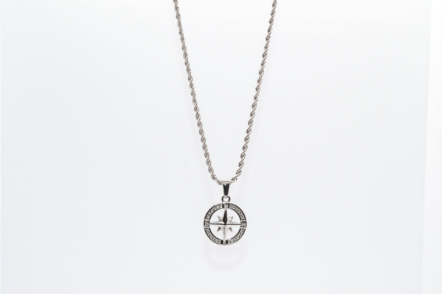 SILVER TWIST CHAIN WITH COMPASS PENDANT