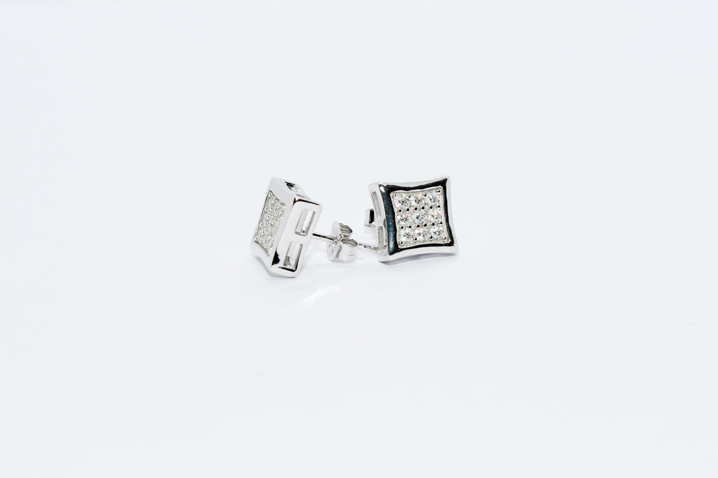 SQUARE STUD EARRINGS