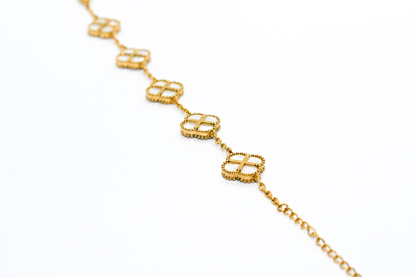 SR CLOVER BRACELET - WHITE